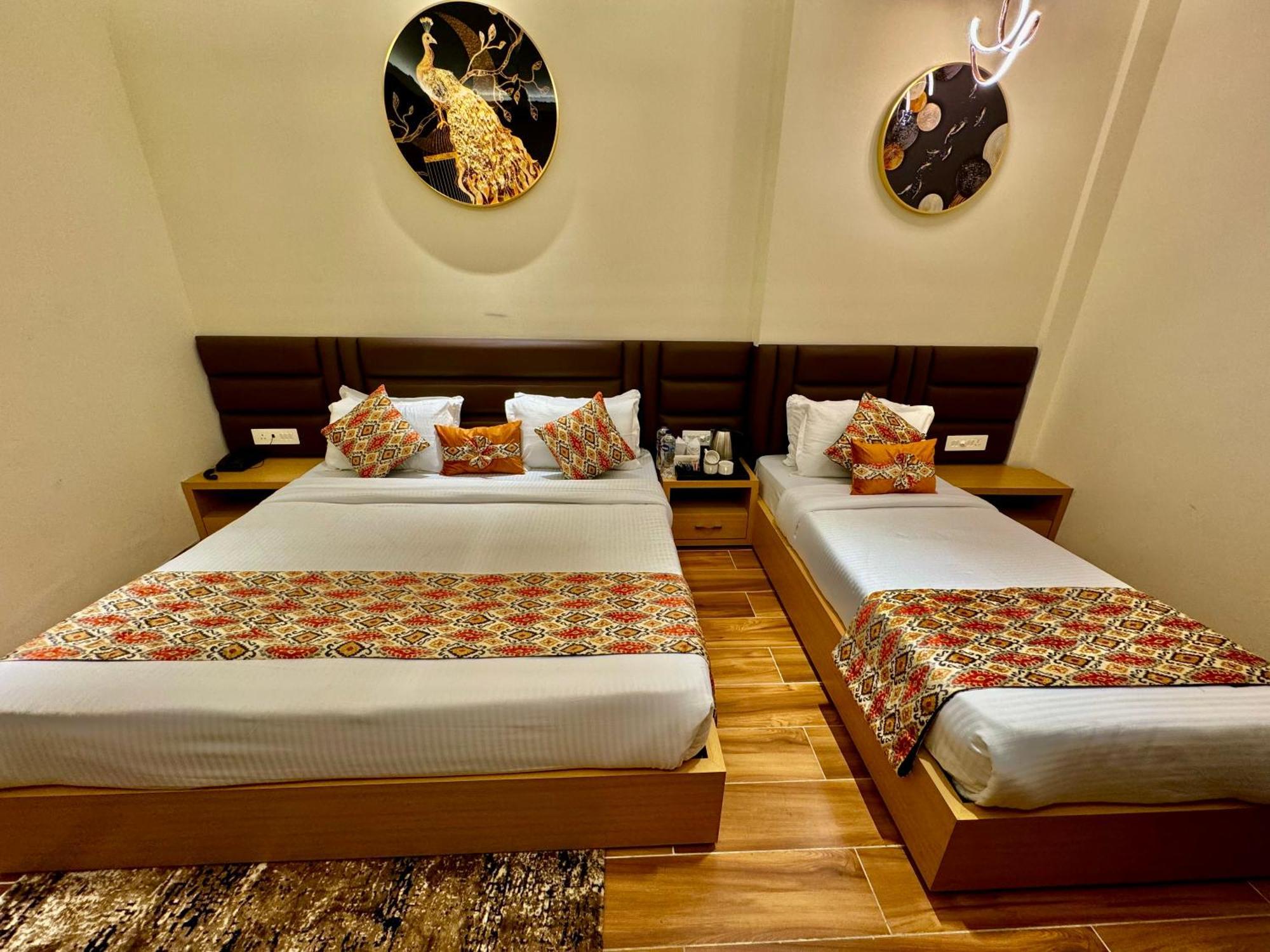 Hotel Heaven View - 50M From Golden Temple Амритсар Екстериор снимка